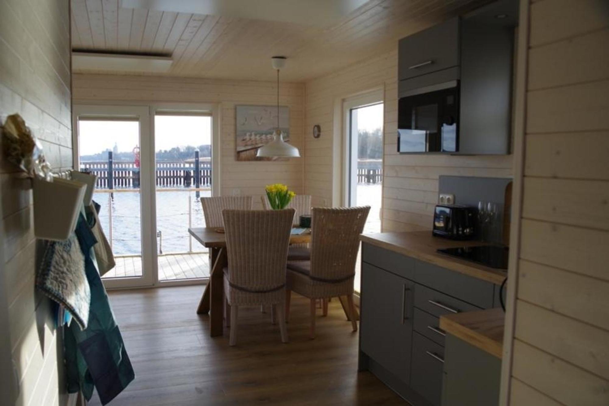 Hausboot Liliput Hotel Stralsund Bagian luar foto