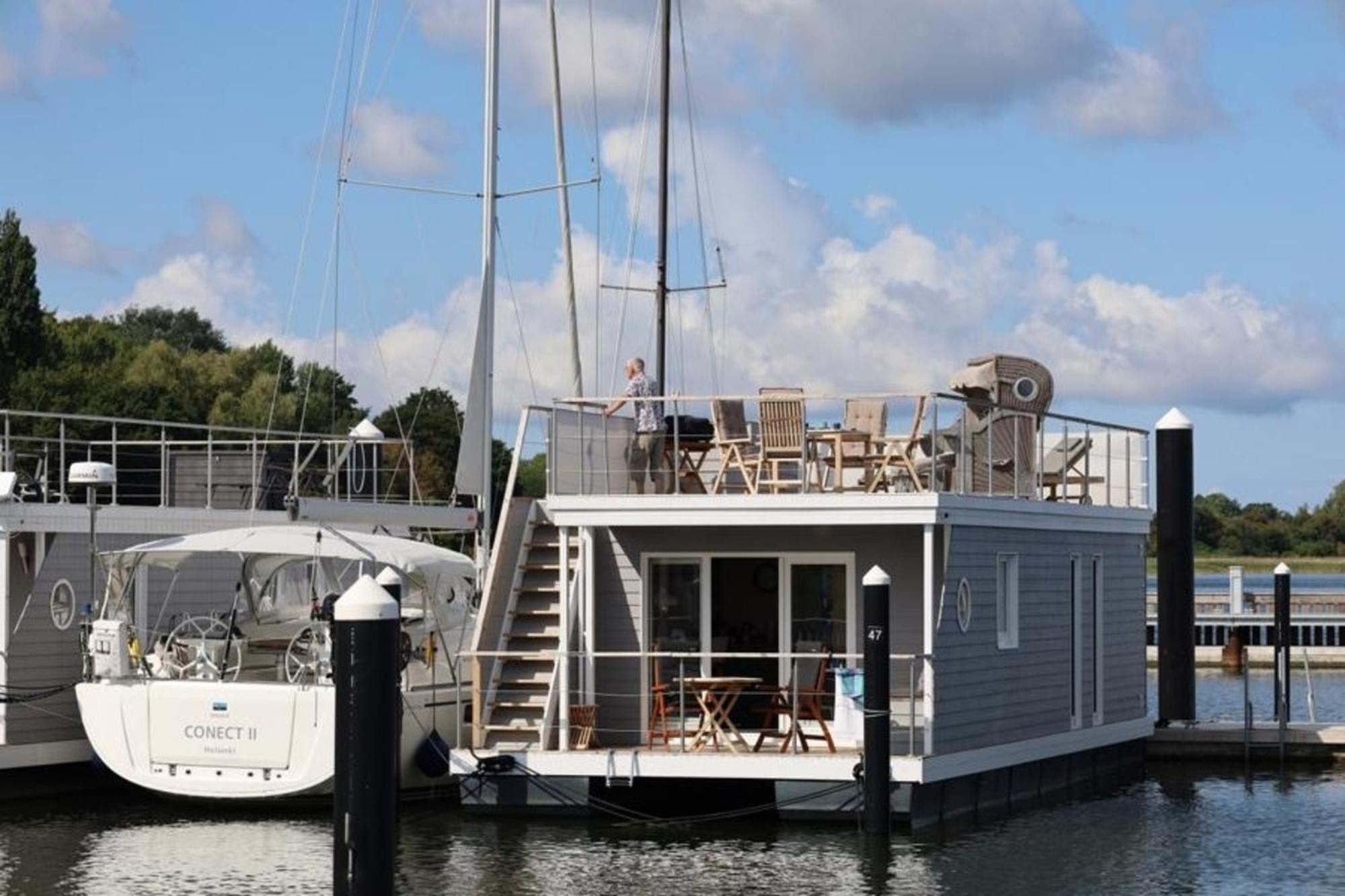 Hausboot Liliput Hotel Stralsund Bagian luar foto