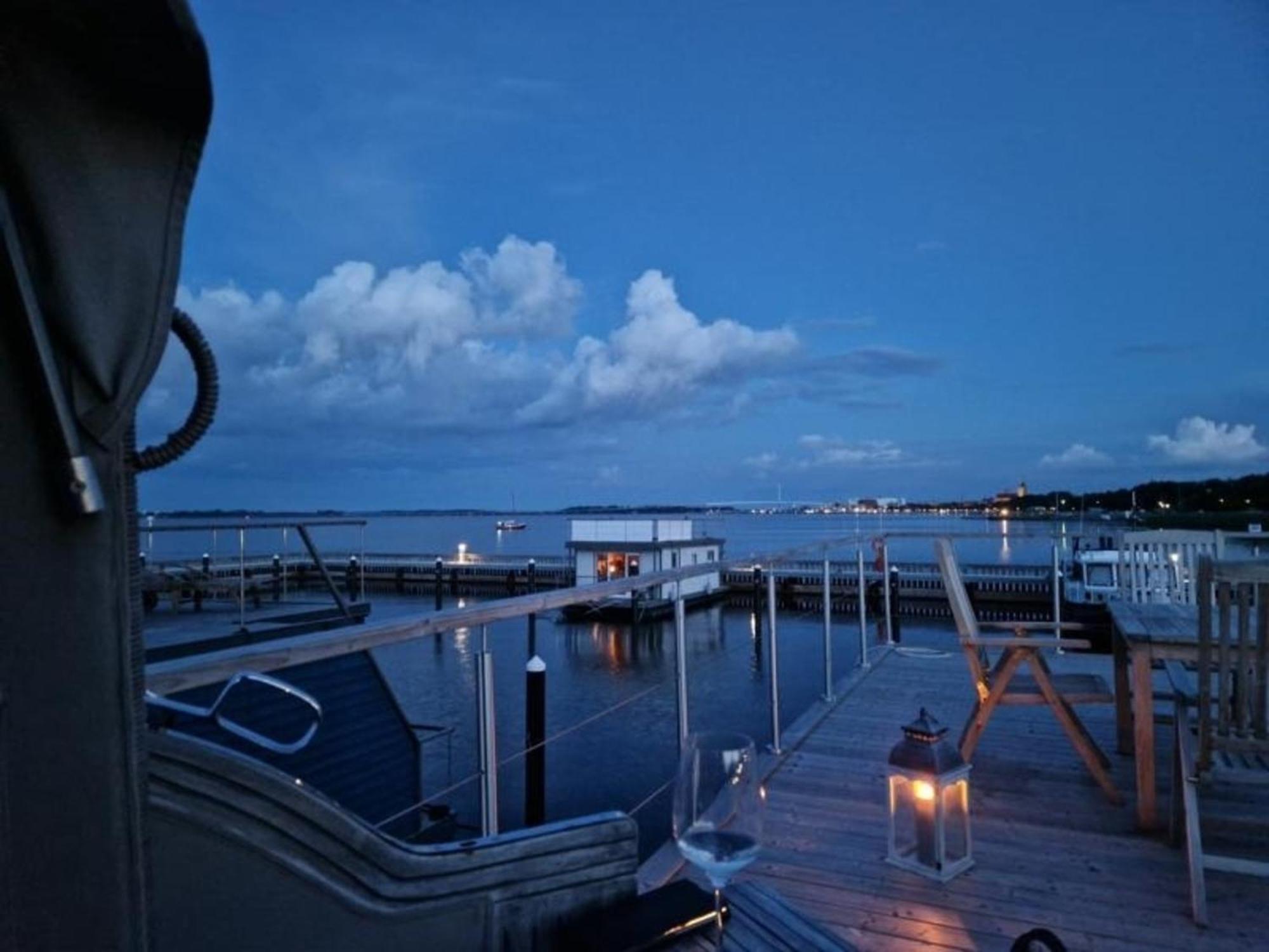 Hausboot Liliput Hotel Stralsund Bagian luar foto